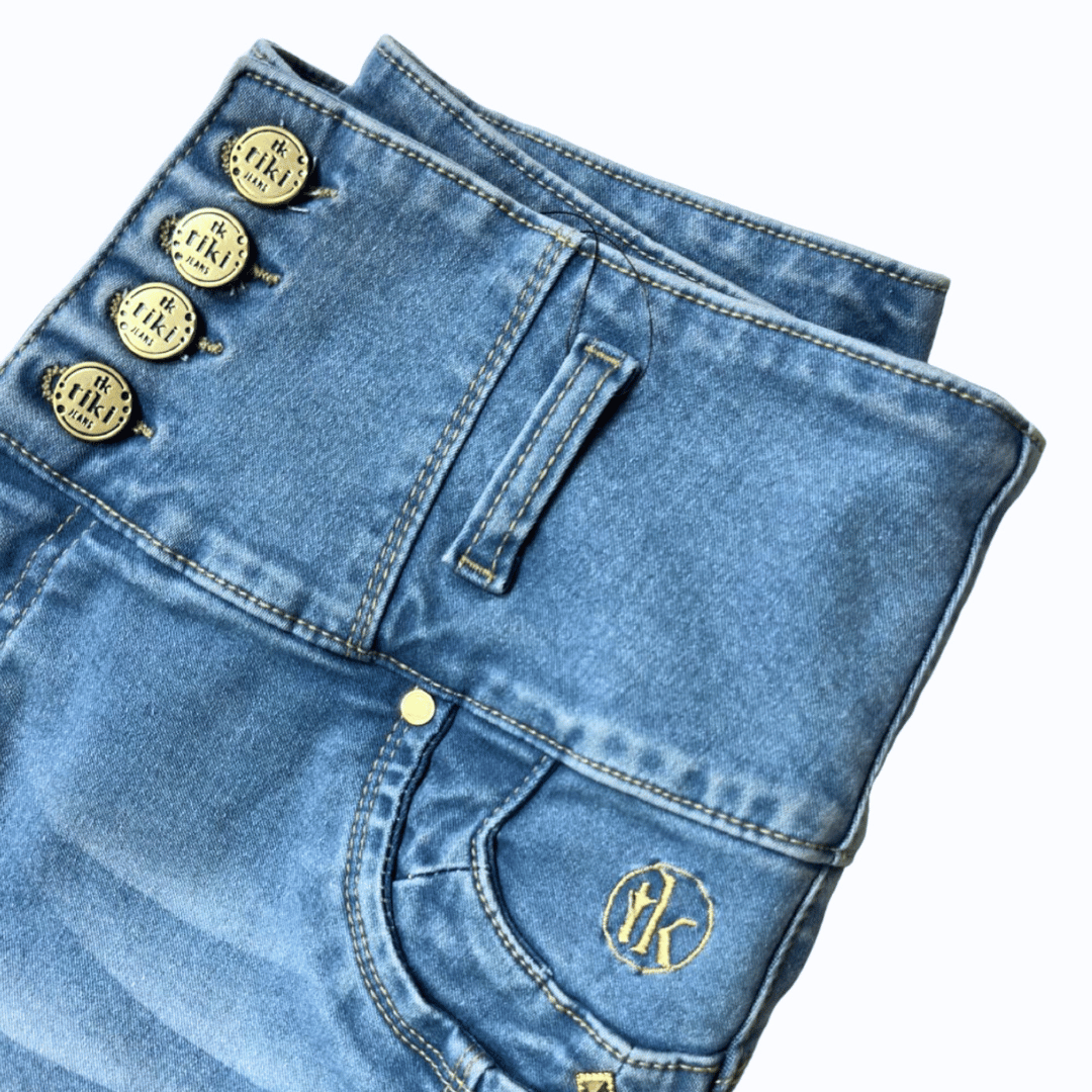 BUTT LIFTING JEAN SHORTS LIGHT BLUE TK472