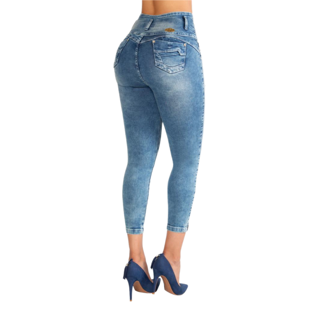 BUTT LIFTING JEANS DISTRESSED LIGHT BLUE TK475