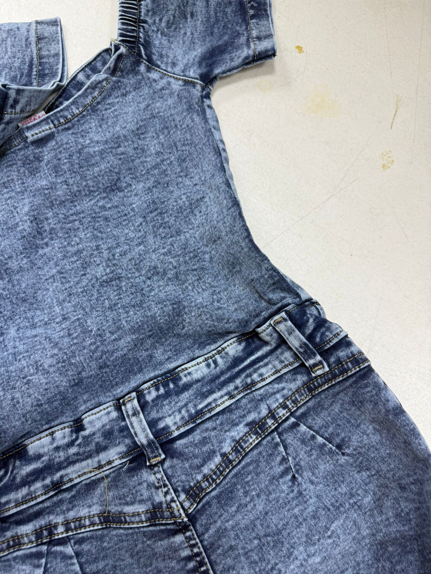 Vestido de Jean Elastizado con Botones Frontales